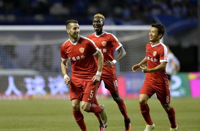 埃弗顿保级关键战险胜脱离降级泥潭